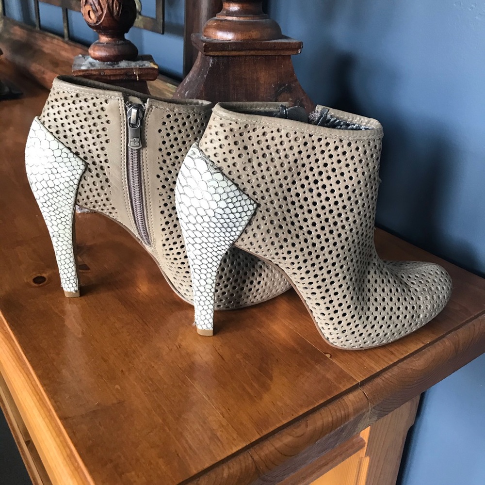 Booties - Picture 5 of 6